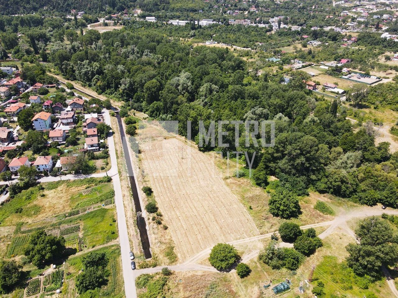 Продава се Парцел в София, в.з. Врана - Герман - 1600 кв.м за 182 €/кв.м - Снимка #4