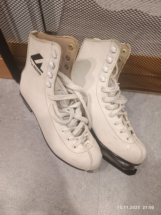 Продам коньки 39-49 р