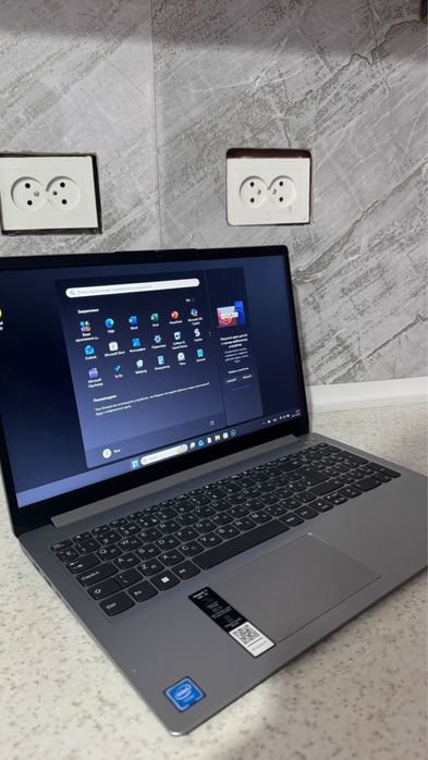 Ноутбук LENOVO………..