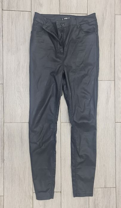 Pantaloni piele eco doar probați