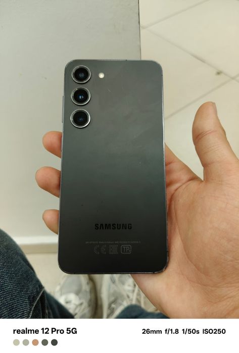 S23 128/8gb почти новый,БЫСТРАЯ продажа,с каробкой ю,Американская верс