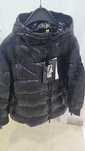 Geaca M o n c l e r , nr 3 ( m/l), cu  puf  de gasca