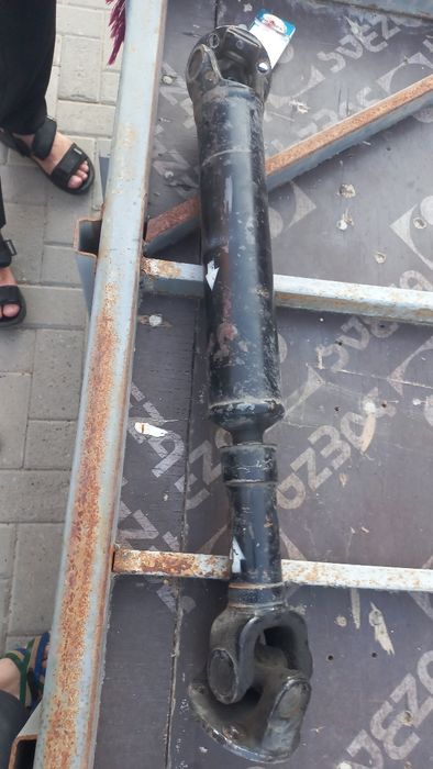 Продам передний кардан на монтеро спорт.