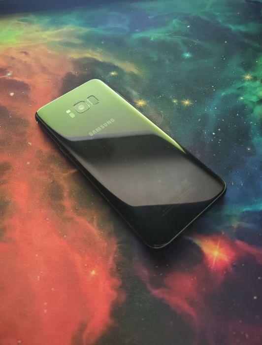 Продам Samsung S8+