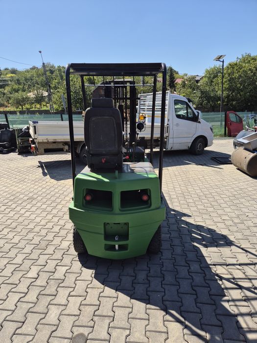 Motostivuitor stivuitor Mitsubishi 1.5 T motor benzina