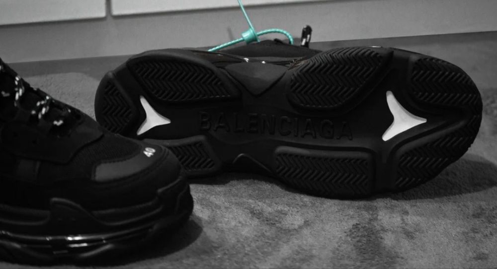 balenciaga  triple s