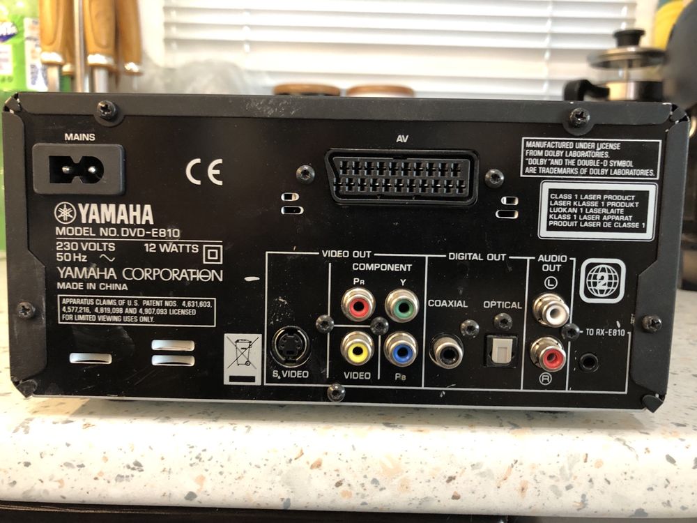 Yamaha E-810 dvd