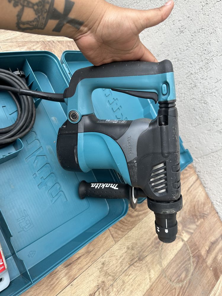 Makita HR2811FT Къртач