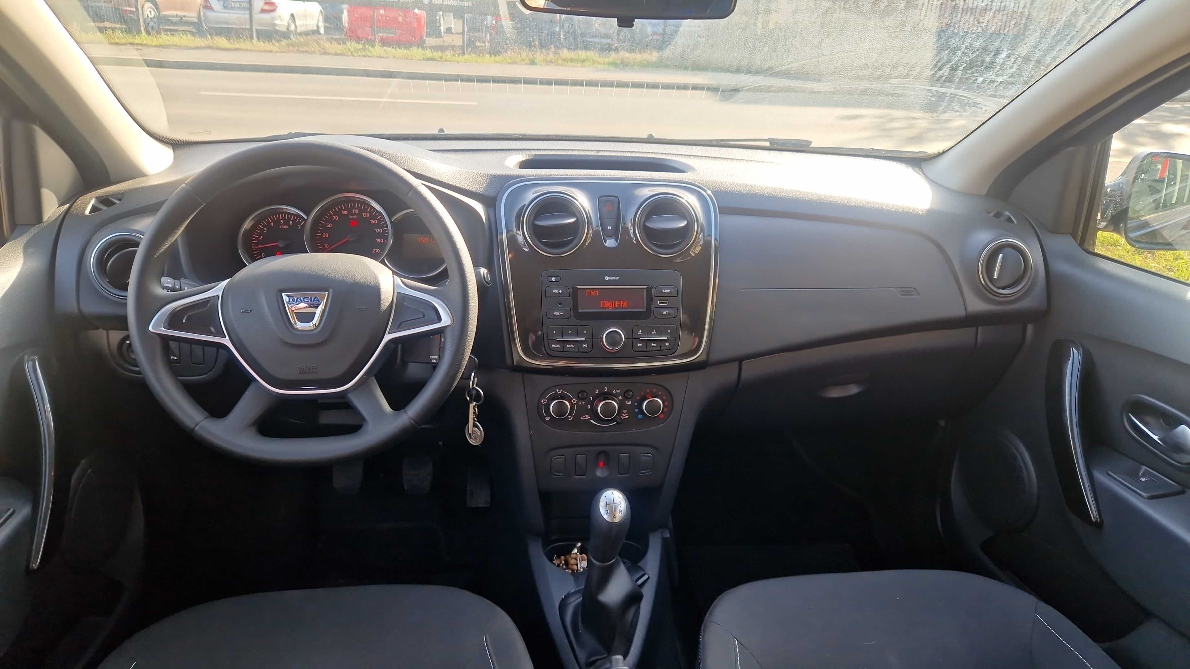 Dacia Sandero 2019 1.0benzina E6 !! 7400km !! Pret 9400eu neg