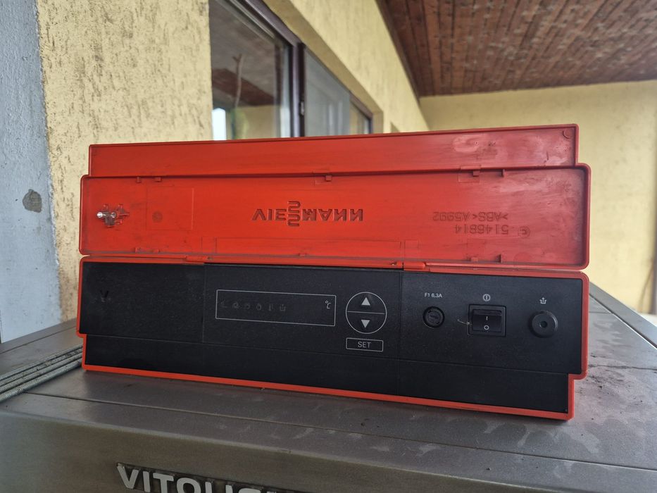 Centrala Viessmann pe lemne cu gazificare Vitoligno 100-S 40 kw