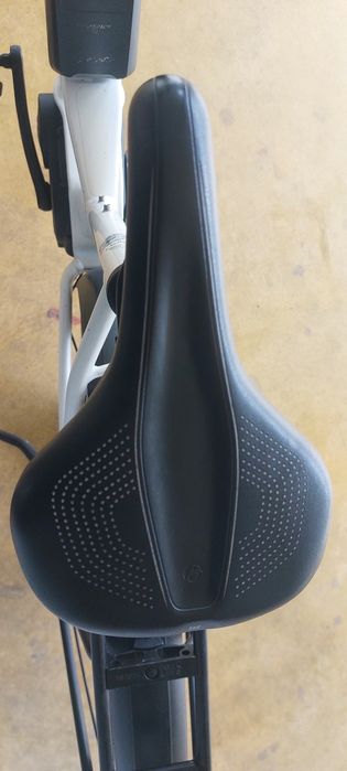 Продавам немски електрически алуминиев велосипед  27,5 цола,51 см