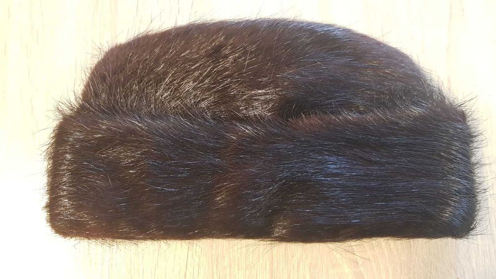 Caciula din blana nutrie, marime 56, noua