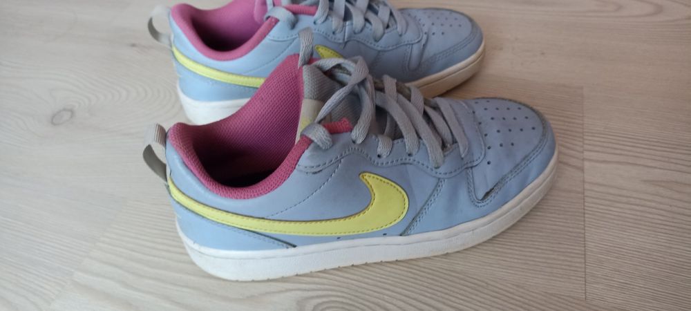 Adidași stare foarte buna mărimea 36