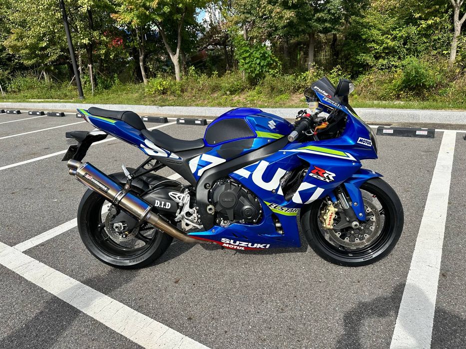 Suzuki GSX1000R 2014 года выпуска
