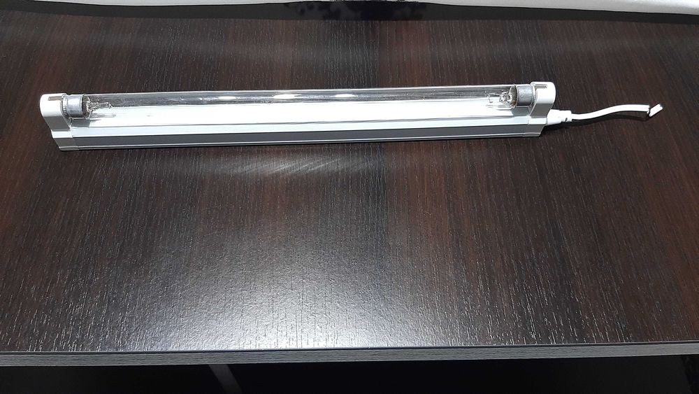 Lampa uvc 8w noua