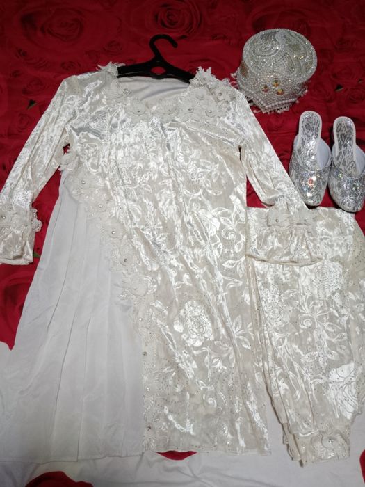 Sarpo kiyim kelinlaga