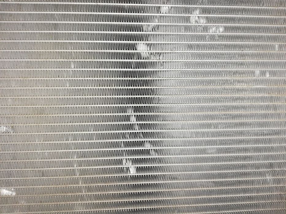 Радиатор bmw 525 2002г.