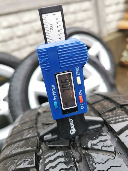 jante VW + anvelope iarna Continental 215 60 R16 ; profil 8mm; DOT2221