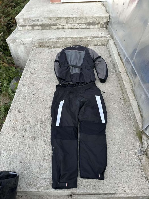 Якета за мотори.