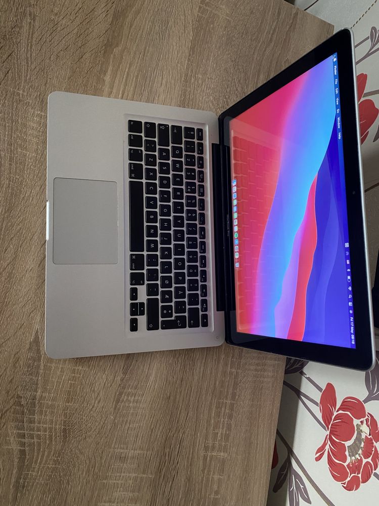 MacBook Pro 2012 i5 16GB ram