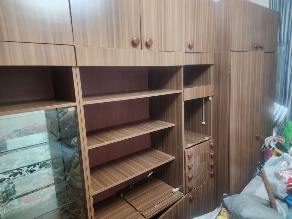 Стенка б.у цена 500.000 сум