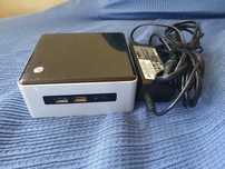 Stick Smart TV Intel Compute Stick si Intel NUC Windows 10