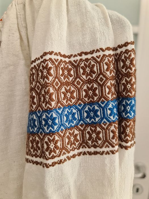 Ie veche autentica traditionala