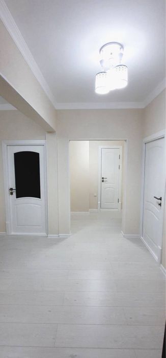 Сдаётся трёхкомнатная квартира Айбек с с ремонтом мебелирована.800$