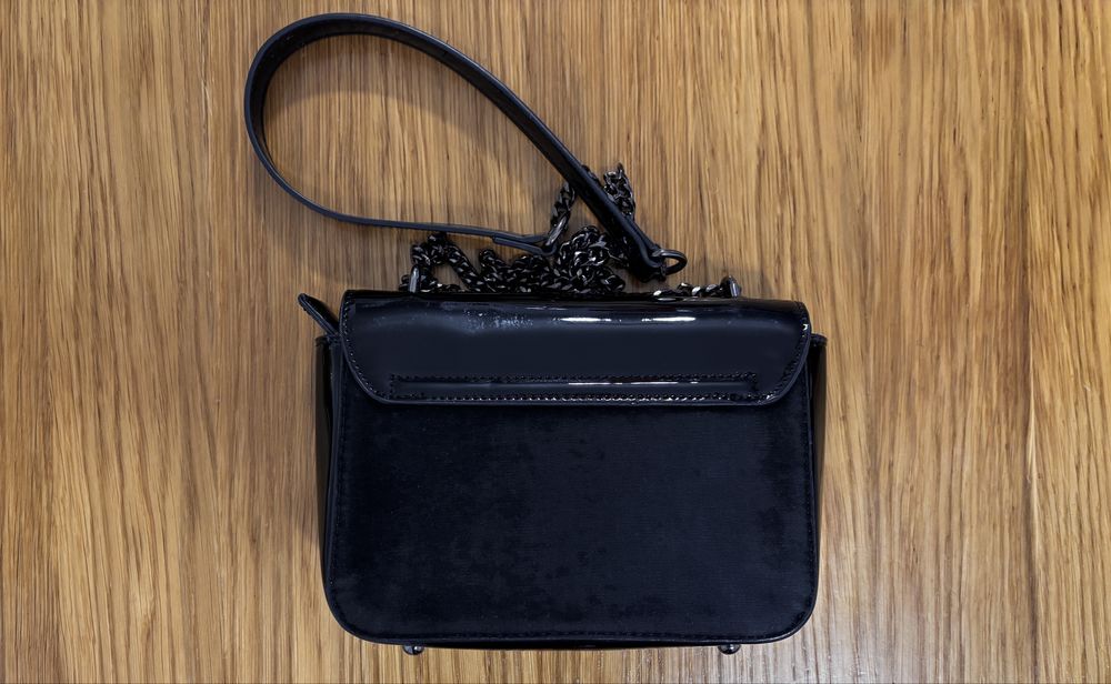 Малка чанта Doca