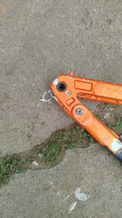 Vând cadru bicicleta