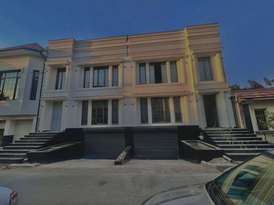 Продажа 3 Уровненый Таунхаус Саломатина