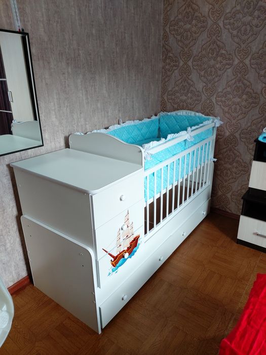Детская кровать 5 в 1, люлька.