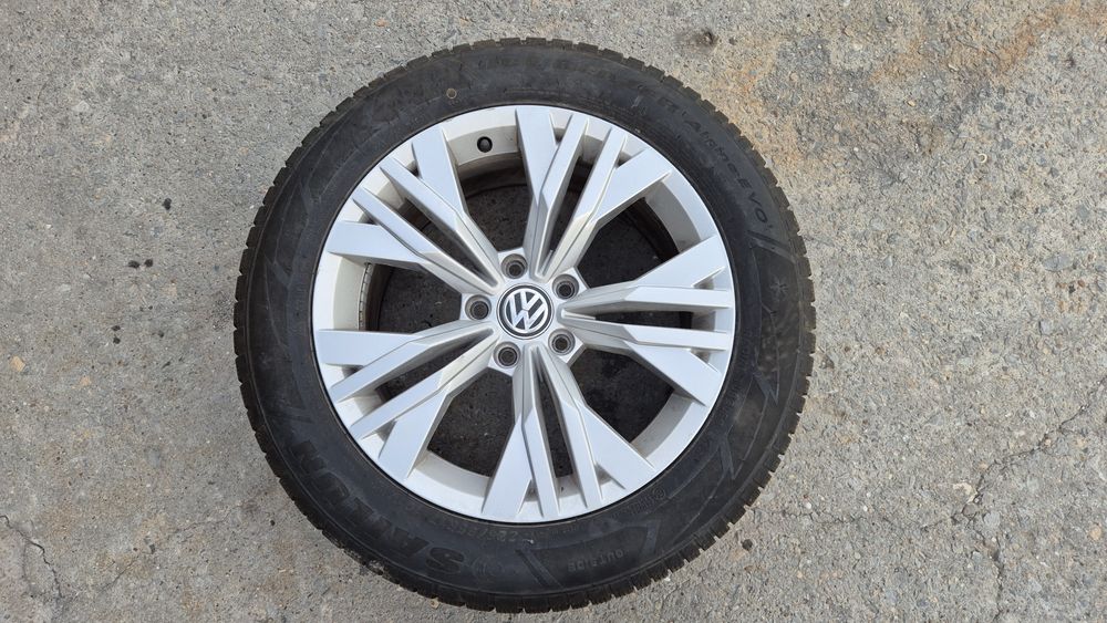 Оригинални джанти Фолксваген 5/112 VW Passat Alltrack 5x112

Употребяв