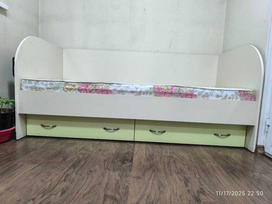 Продам детскую кровать