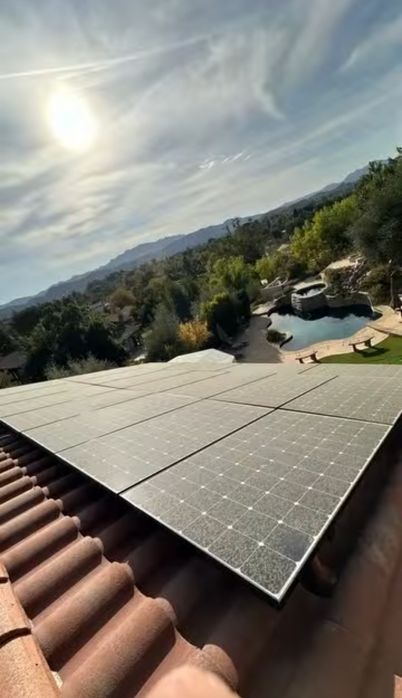 Quyosh panellarini yuvish