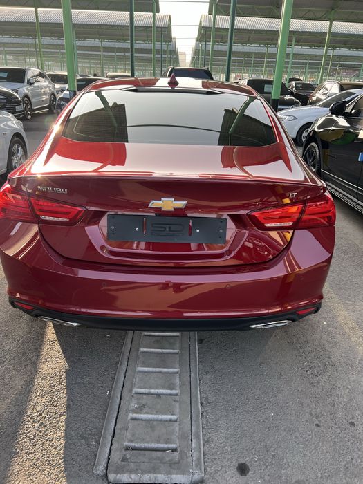 Срочно продаётся малибу небитая и некрашеная