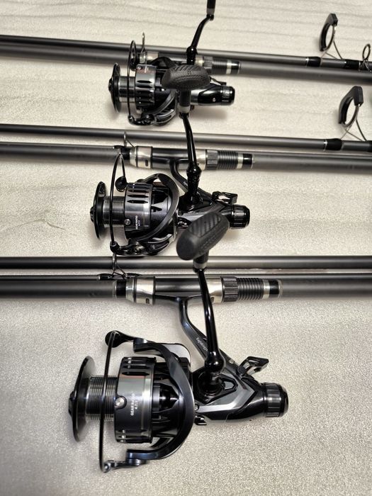 SET 3 Lansete EASTSHARK 3 SEGMENTE 3.90M 3.75LBS + 3 Mulinete 60 FR