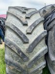 650/65  R38  BKT