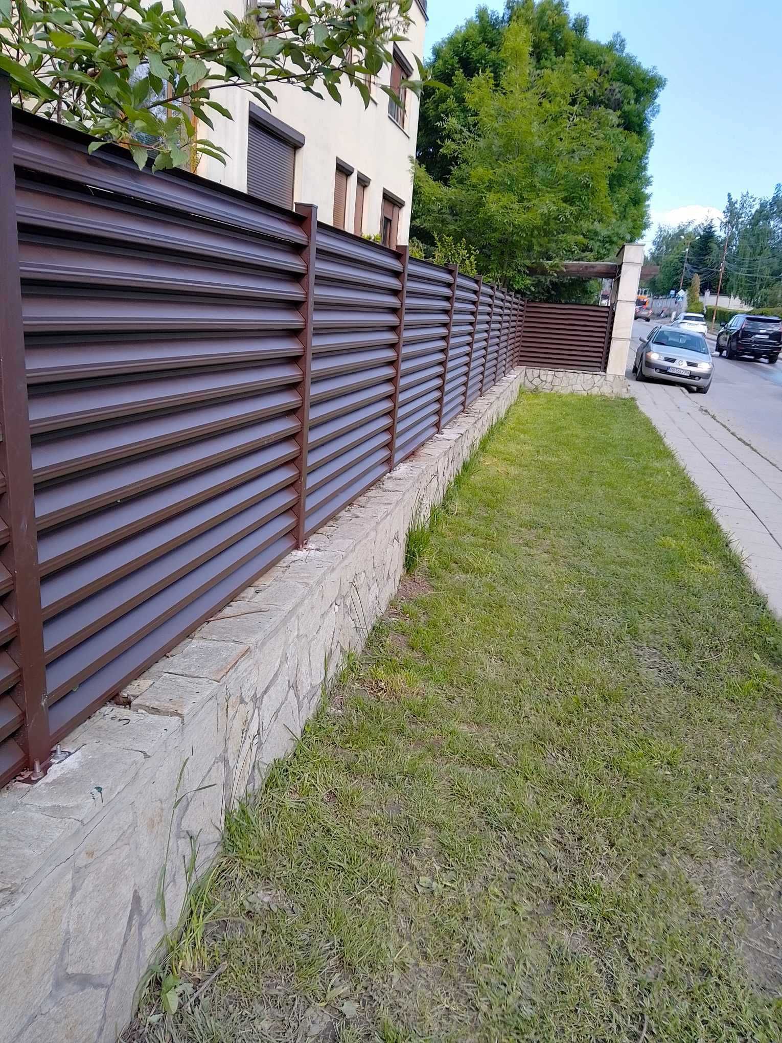 Оградни пана и врати тип щора