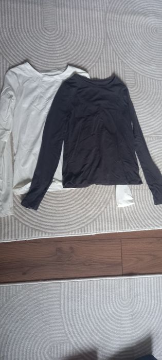 Продам кофточки на девочку