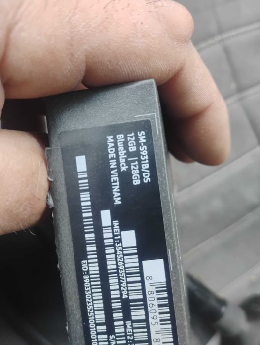 Vând Samsung s25 128 GB