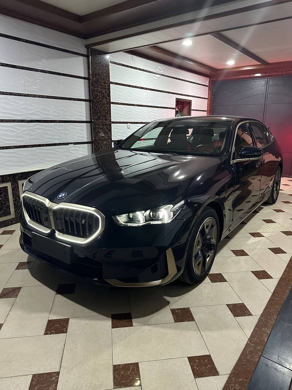 Bmw i5 35L  2024