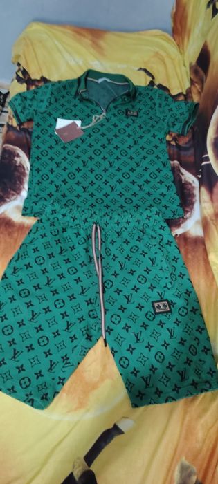 Compleu Luis Vuitton