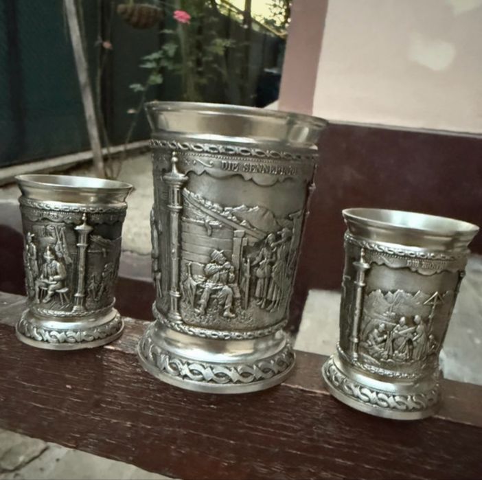 3 pahare vechi obiecte decorative