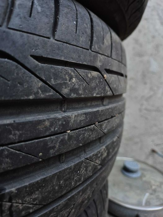 4 anvelope Bridgestone 225/55/17 vară