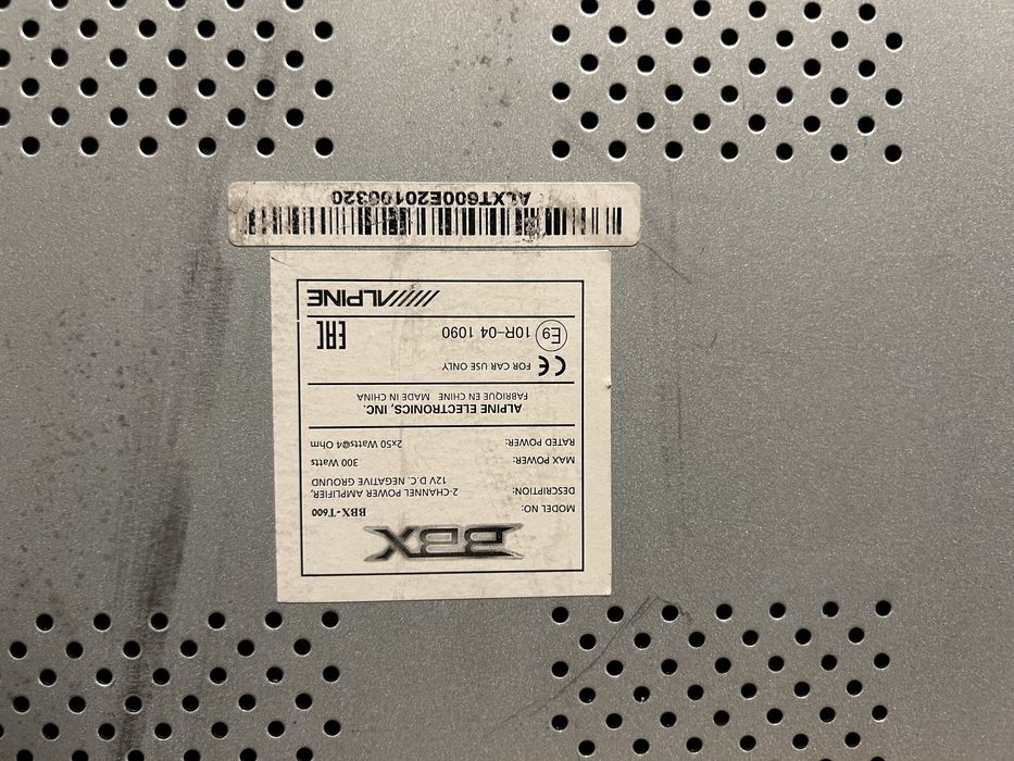 Amplificator(statie) auto Alpine BBX-T600 – 2 canale, 300W