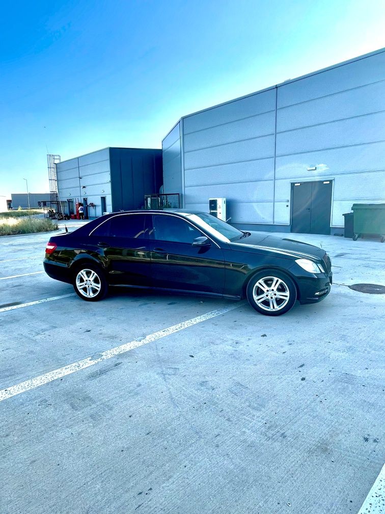 Mercedes Benz E220