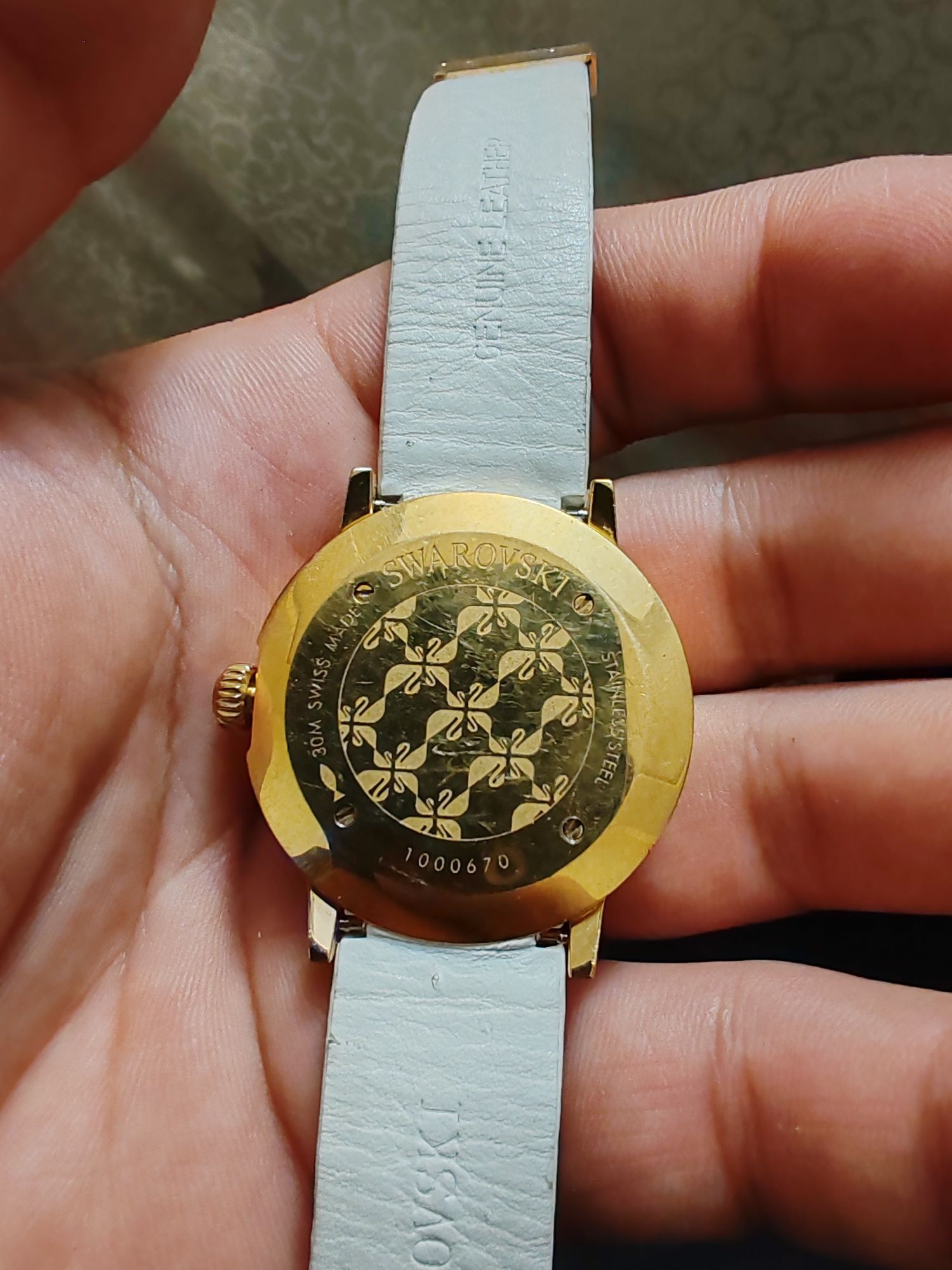 Часы Swarovski Швейцария механизм кварц