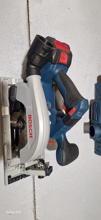 Bosch ,circular ,rindea pe acumulator