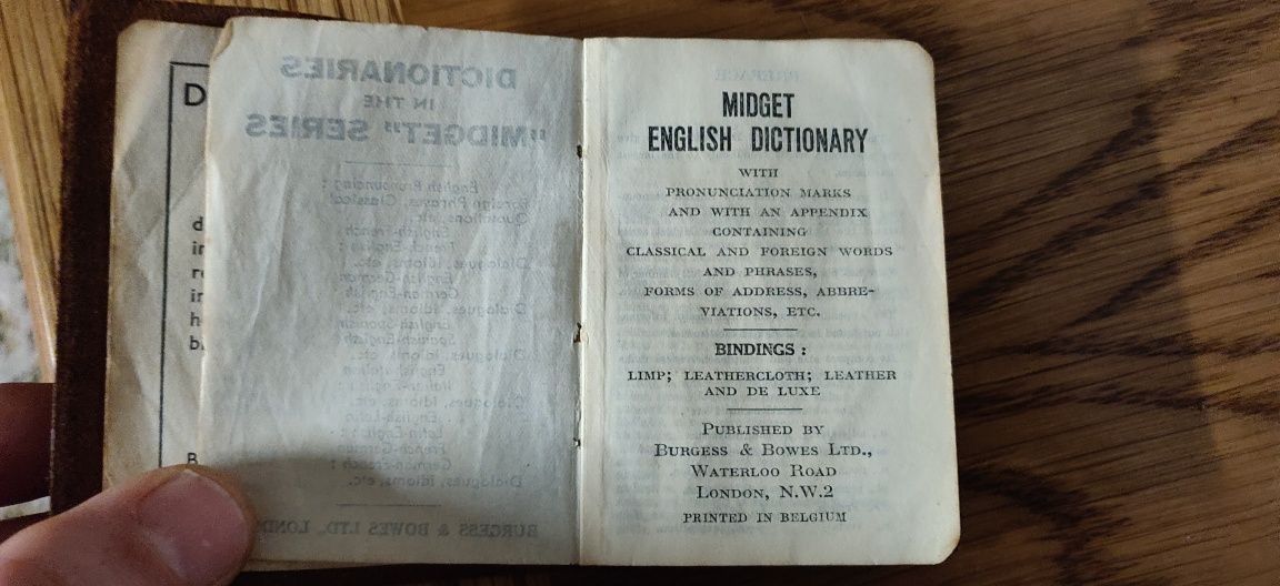 Dictionar englez Burgess & Bowes midget series